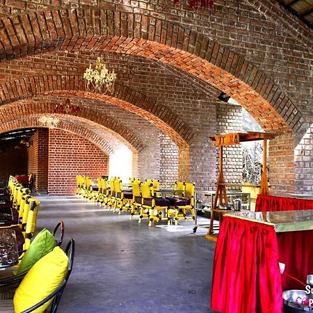 Anandvan Holiday Homes, Wai Buitenkant foto