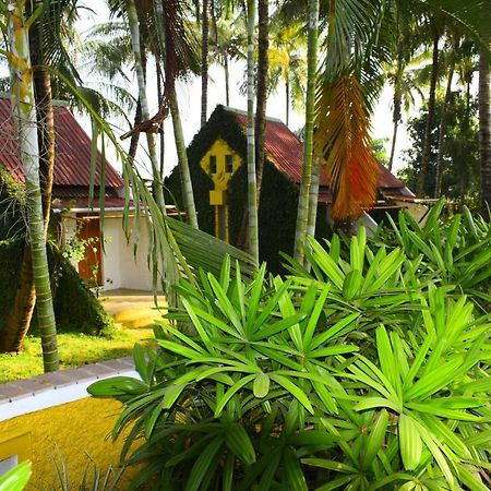 Anandvan Holiday Homes, Wai Buitenkant foto