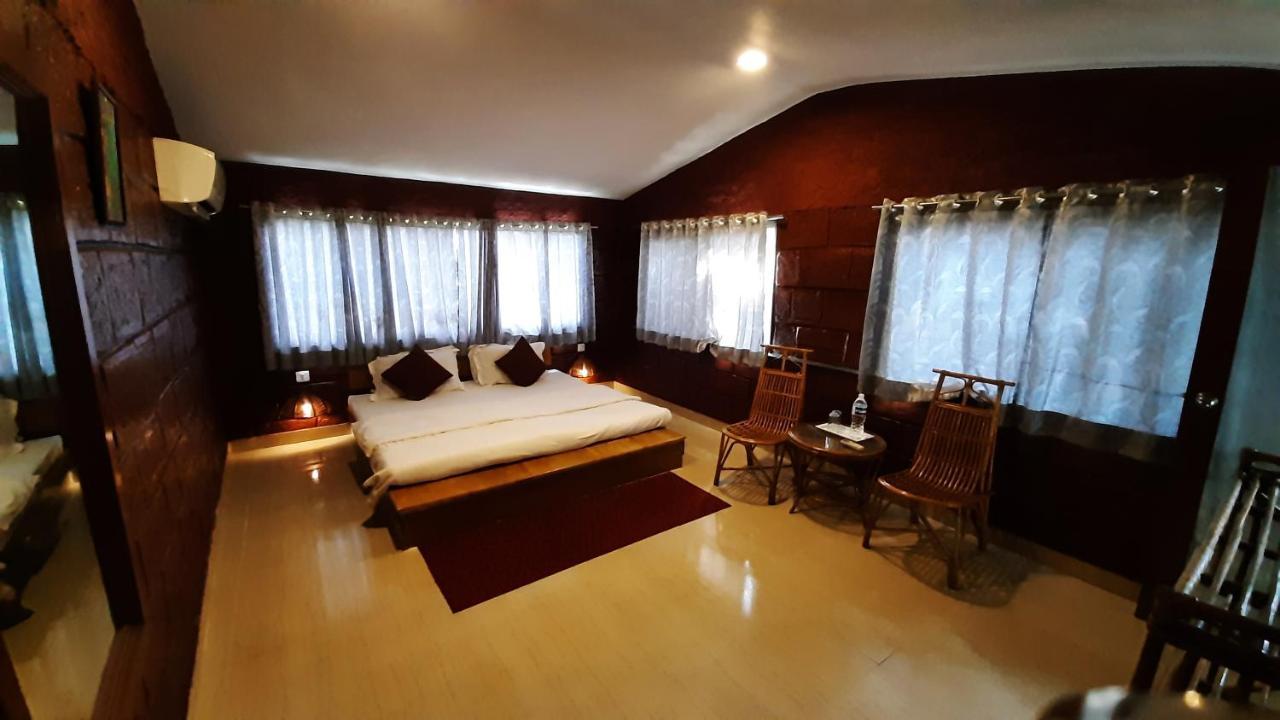 Anandvan Holiday Homes, Wai Buitenkant foto