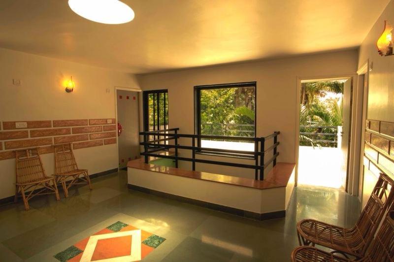 Anandvan Holiday Homes, Wai Buitenkant foto