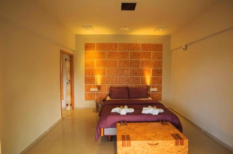 Anandvan Holiday Homes, Wai Buitenkant foto