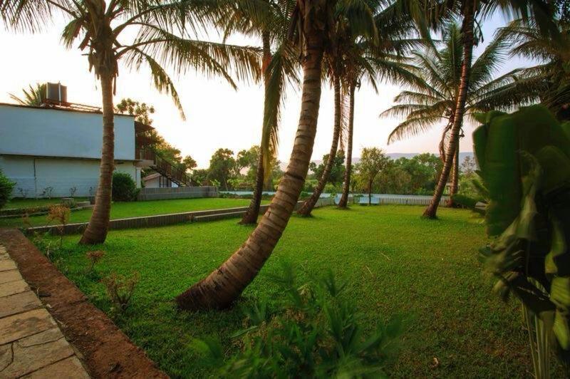 Anandvan Holiday Homes, Wai Buitenkant foto