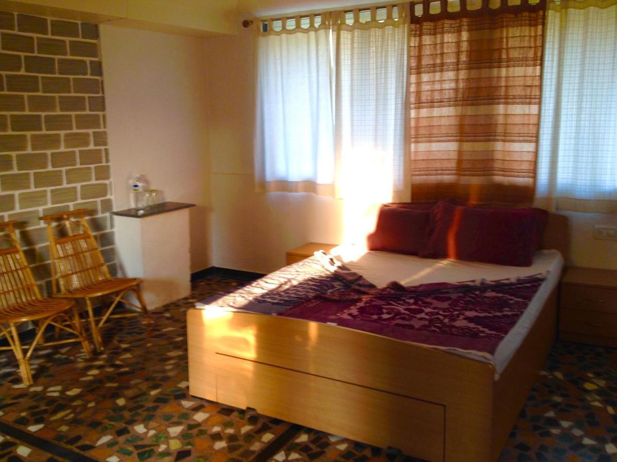 Anandvan Holiday Homes, Wai Buitenkant foto