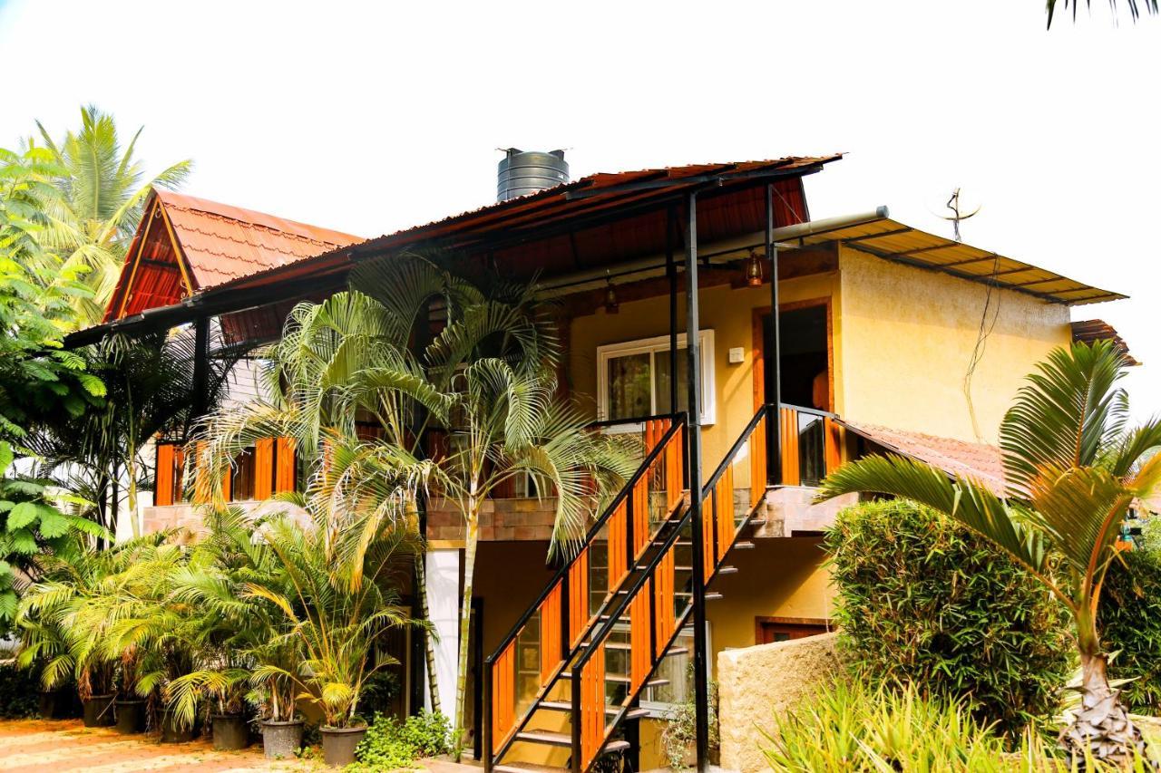 Anandvan Holiday Homes, Wai Buitenkant foto